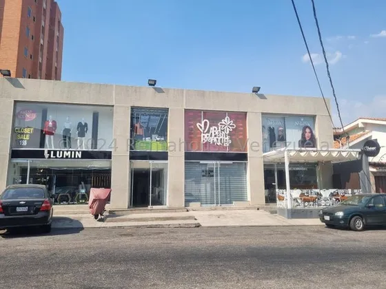 Local En Alquiler Barquisimeto Nueva Segovia Gisselle Lobo Alquila Lindo Local En Excelente Ubicacion Al Este De Barquisimeto Cuenta Con 17 Metros Cuadrados Paredes De Vidrio Visibilidad 2 4 2 0 9 9 8