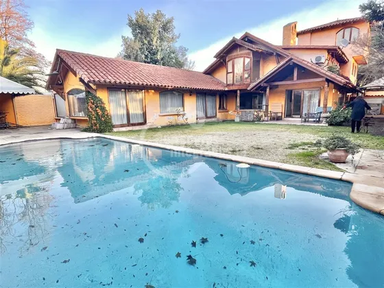 Local Comercial En Arriendo En Los Trapenses Lo Barnechea