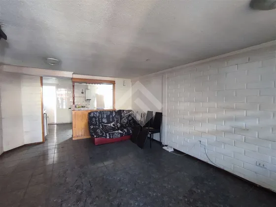 Casa En Venta De 2 Dorm. En Puente Alto