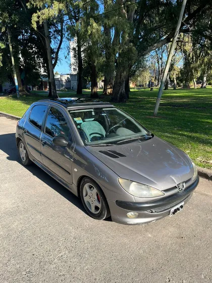 Peugeot 206 1.9 X