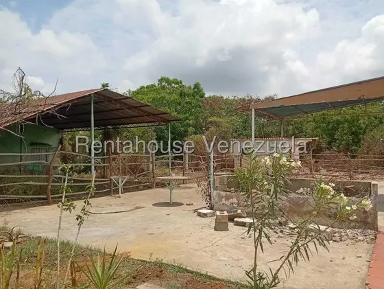En Venta Terreno Av 34 Ciudad Ojeda Cédula Catastral 2026 Mls#26-17711 Z R