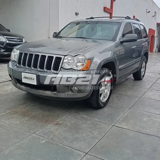 Jeep Grand Cherokee Laredo