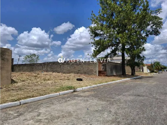 Urbanización La Arboledaav. Alirio Ugarte Pelayo