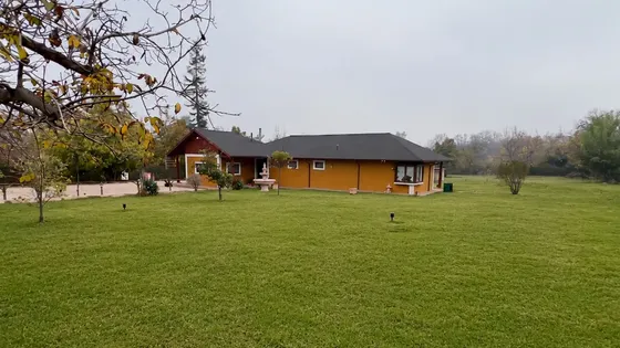 Parcela Con 2 Casas Independientes En Pirque
