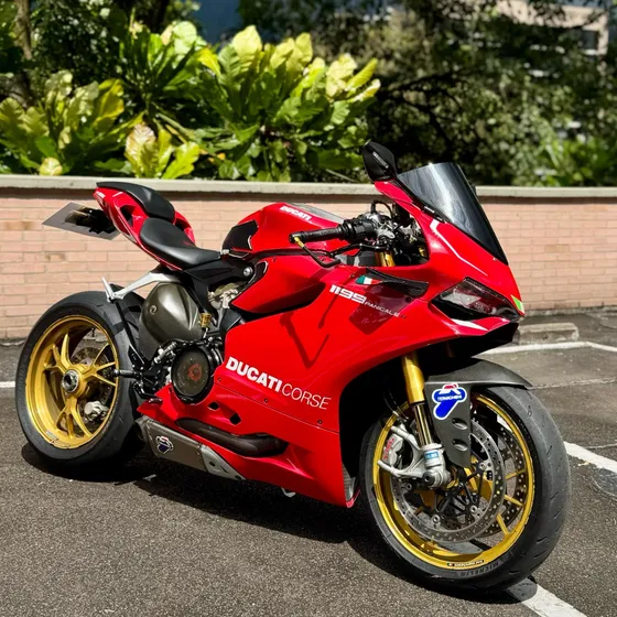 Ducati 1199s Panigale R 2013