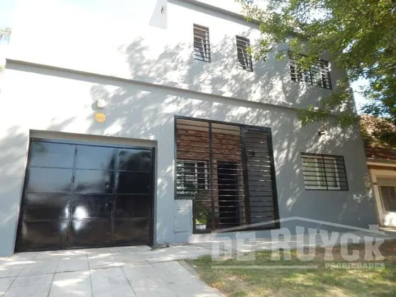 Casa En Venta En Quilmes Oeste