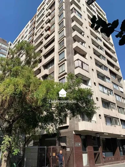 Se Vende Departamento Amoblado En Comuna De Santiago
