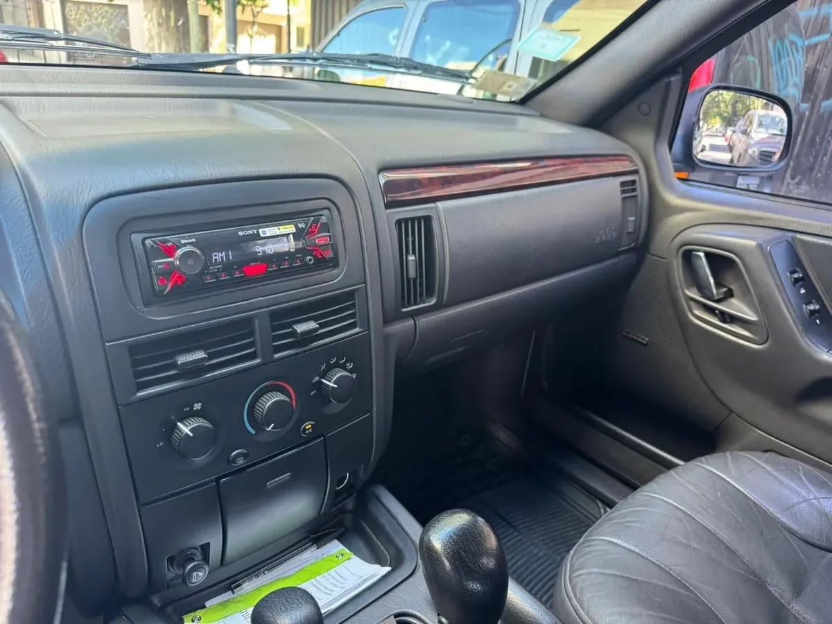 Jeep Cherokee 4.0 Classic553133431902054401