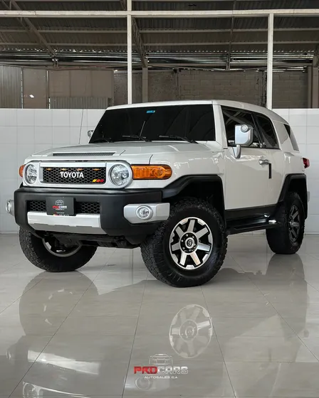 Toyota Fj Cruiser Automatico