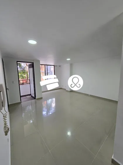 Casa En Venta Itagüí, El Carmelo. Cerca A Estacion Envigado Y Centro Comercial Viva