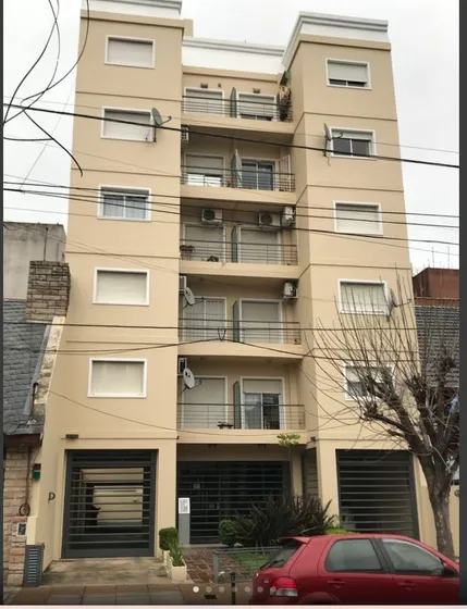 Excelente Departamento  Moron Centro 