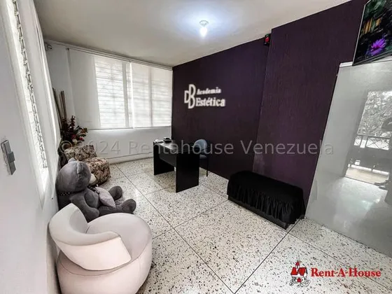 Daniela Linarez Alquila Locales Comerciales En Zona Estrategica Del Este De Barquisimeto Posee 834m2 2 Plantas Acabados Modernos Oficinas Administrativas Comunicate!.                                  