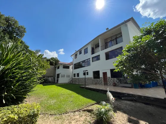 En Venta Casa  Unifamiliar  De 589 M2 Cumbres De Curumo
