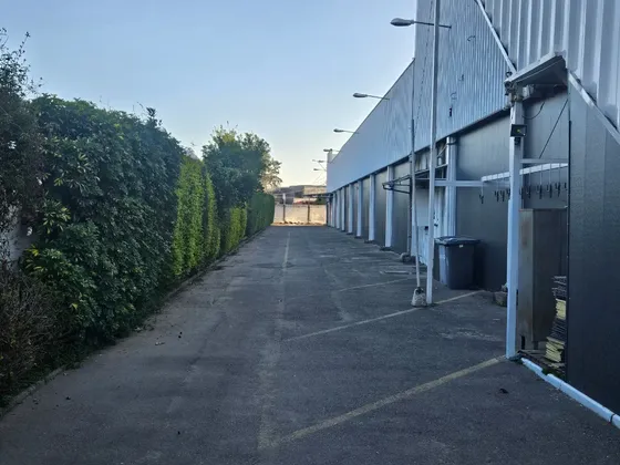 Bodega Con Oficinas Muy Segura 50 Estacionamientos