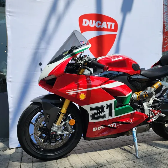 Ducati Panigale V2 Bayliss Special 2022