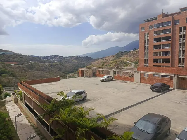 Municipio El Hatillo, Conjunto El Encantado 2h 2b 1e