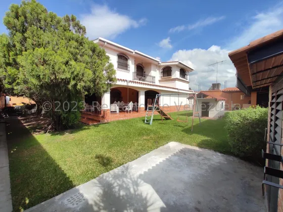 Vendo Hermosa Casa Ubicada En San Pablo Turmero, Cód. 25-15605 Myc