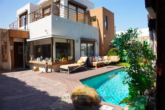 Venta Casa En Condominio 5 Dorm. En La Reina
