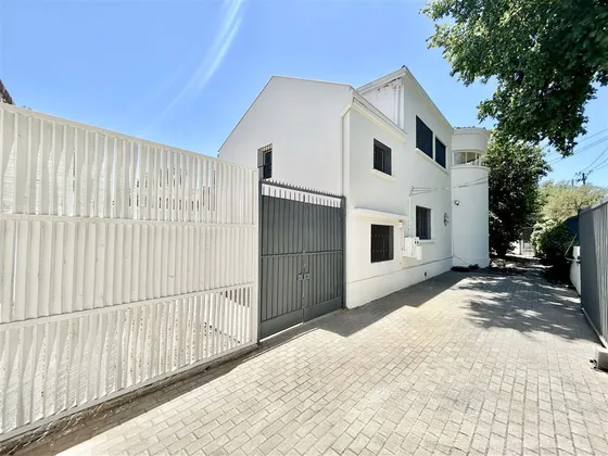 Casa Oficina Mas De 7 Ambientes. Providencia