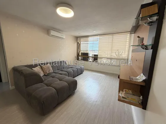 Apartamento Remodelado En Venta, Urb. Horizonte