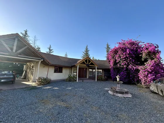 Vende Amplia Casa En Parcela Calera De Tango