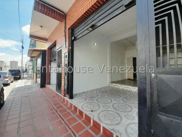 Julian Galindez Alquila Local A Pie De Calle En Zona Centro Barquisimeto  # 25-6543