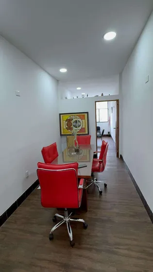 Alquiler Oficina En Ciudad Vieja