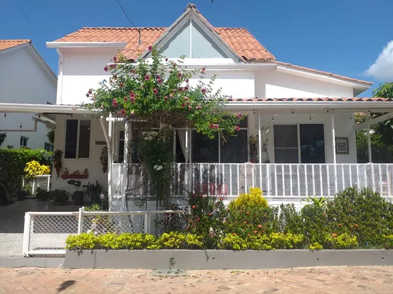 Hermosa Casa Campestre En Condominio En Girardot 