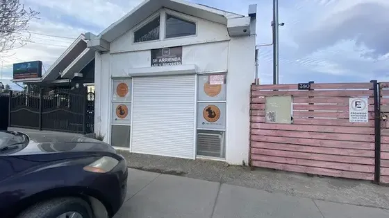 Amplio Local Comecial Y Bodega En Arriendo En Natales