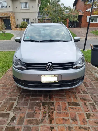 Volkswagen Suran 1.6 Imotion Highline 11c