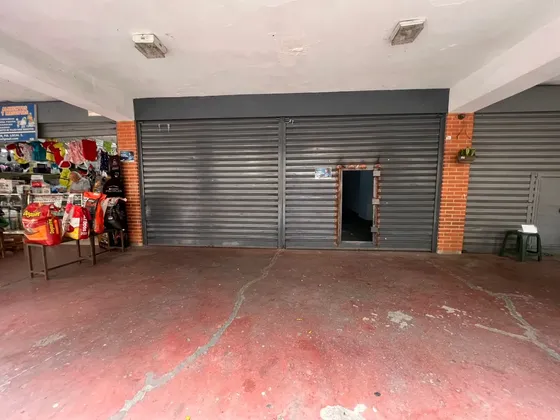 Gran Oportunidad De Local En Venta A Media Cuadra De La Plaza La Concordia, Parroquia Santa Teresa