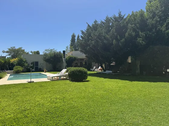 Increible Casa En Venta, Gran Lote Central El Recodo, Pilar 5 Ambientes