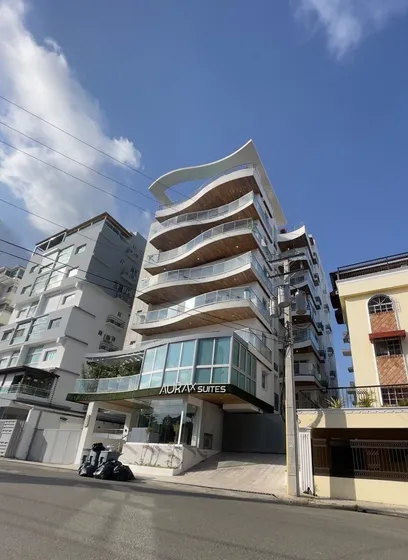Moderno Apartamento Amueblado De 1 Hab, Torre Con Piscina Y Gimnasio