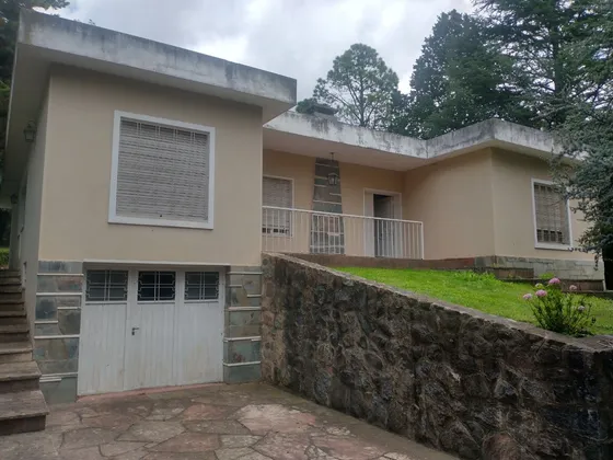 Casa En Salsipuedes. Barrio Villa La Selva