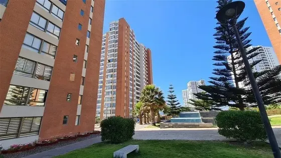 Departamento En Venta De 4 Dorm. En Antofagasta