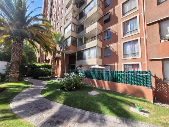 Departamento En Venta De 2 Dorm. En Macul