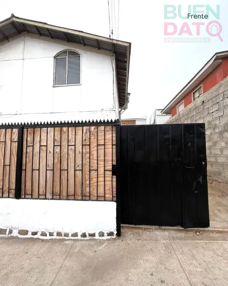 Linda Casa Con Entrada Vehículo En Tierras Blancas Coquimbo