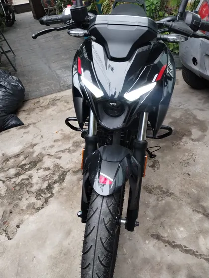 Bajaj Rouser N250