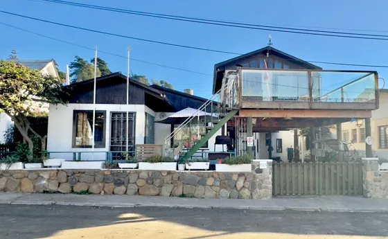 Interesantísima Propiedad A Pasos De La Playa, Maitencillo