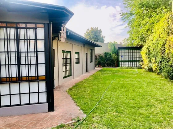 Hermosa Casa Sobre Dos Lotes En Buena Ubicacion!!!