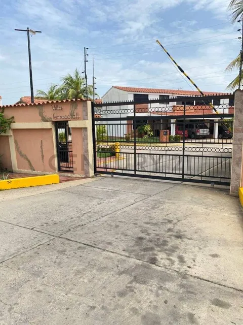 Townhouse En Venta Nueva Barcelona Cr Villa Terracota Ii