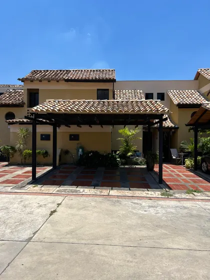 Townhouse En Tazajal, Cumbres De Monte Alegre I. Minerva K