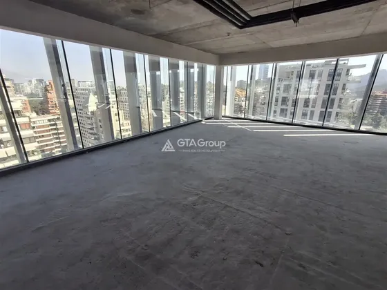 Arriendo Oficina 120 M2. Exclusivo Edificio Vitacura