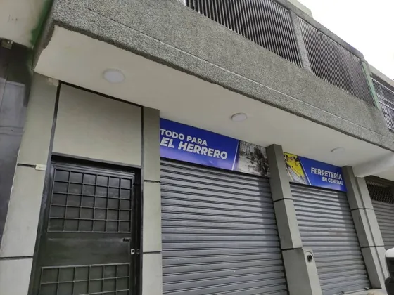 Local En Alquiler En Valencia, Av. Lisandro Alvarado.