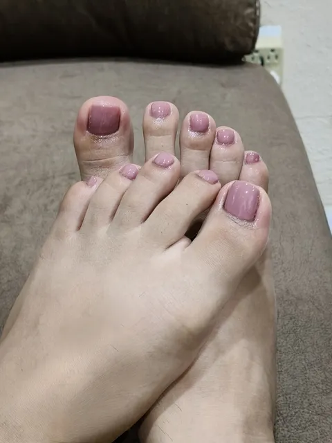 Servicio De Uñas , Manicure Y Pedicure 