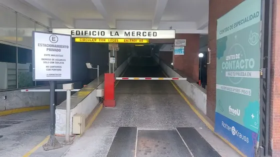 Venta Estacionamiento Huerfanos 645, Excelente Oportunidad¡¡