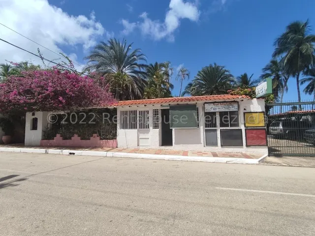 Hermoso Hotel Estilo Caribeño Frente A Playa El Agua
