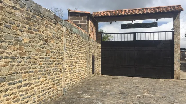 Casa Club Caballeriza  San Antonio De Los Altos