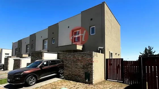 Se Vende Moderna Casa Townhouse En Condominio Versalles