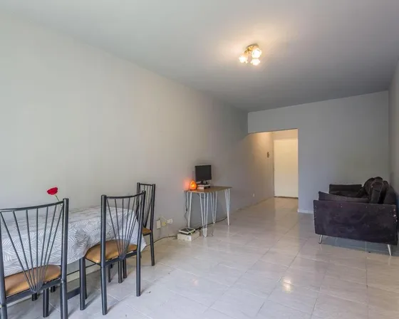 Venta · Departamento 3 Ambientes · Haedo · Cochera